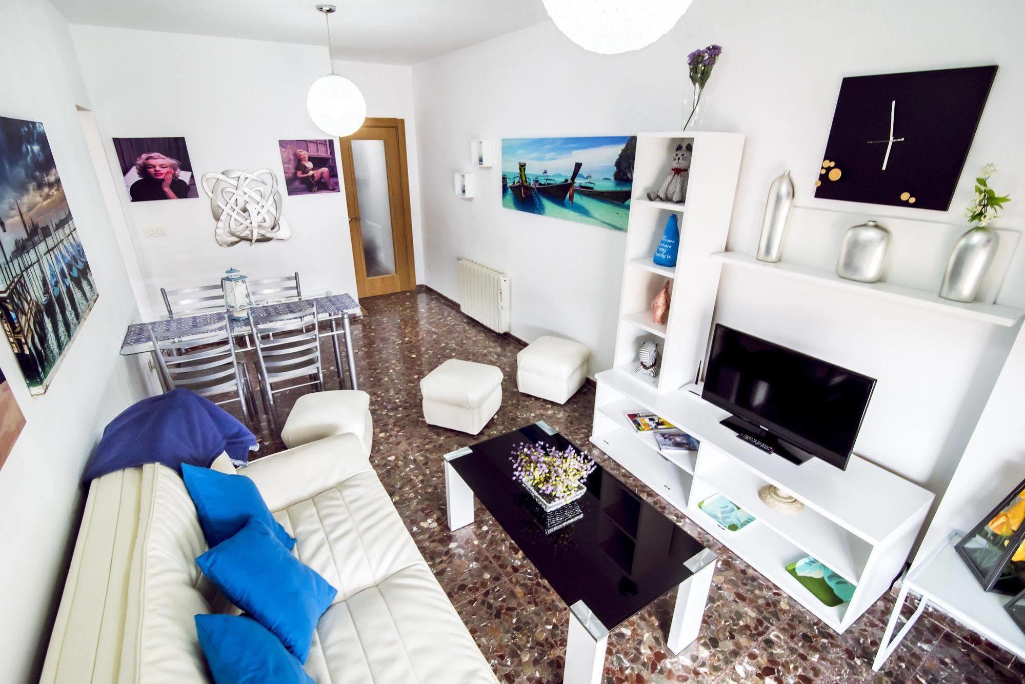 Apartamentos Turisticos Tronca Luxury Granada Exterior photo