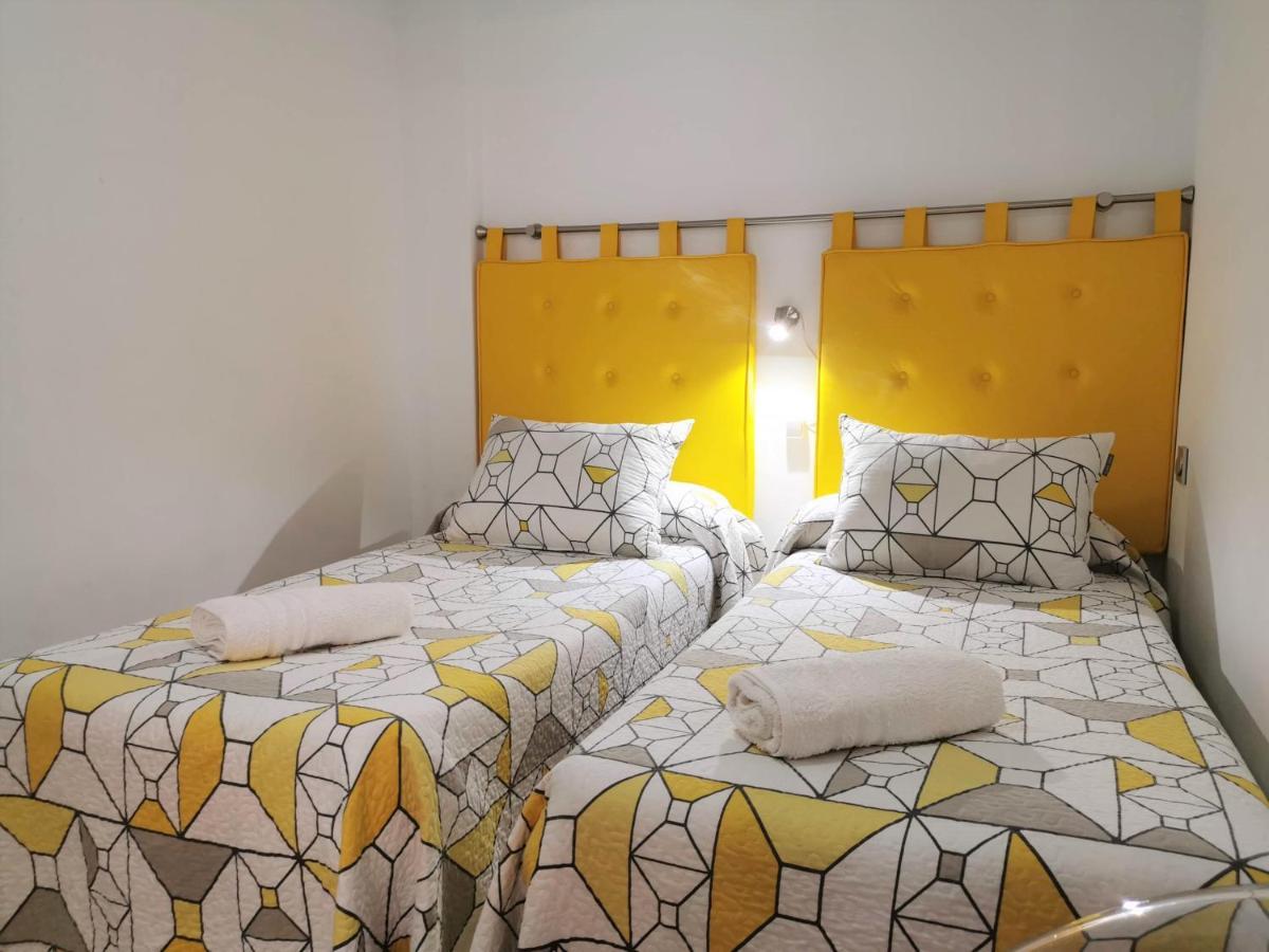 Apartamentos Turisticos Tronca Luxury Granada Exterior photo